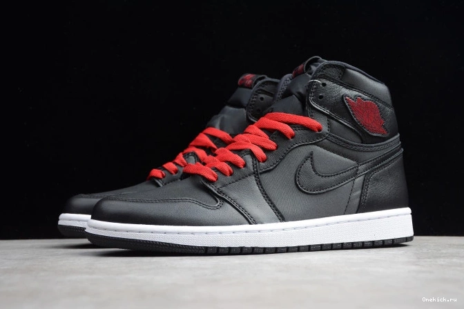 One Kick Satin High Air 1 555088-060 Retro Jordan OG Black 0811